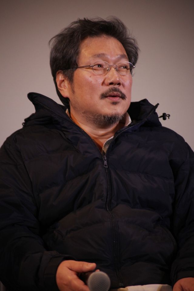 加瀬亮、憧れのホン・サンス監督と初対面！　画像ギャラリー（4枚目）