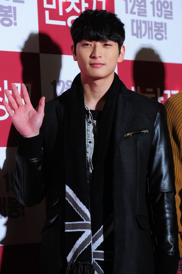 2AMジヌンとスロン、チョン・ウソン映画『ばんそうこう』VIP試写会出席　「映画とても楽しみ」＜韓国JPICTURES＞（11枚目）