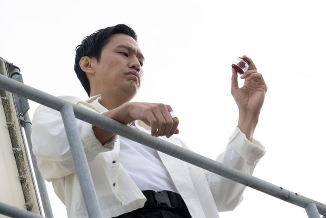 莫（今井竜太郎）とシックス（平川結月）が対峙！「仮面ライダーゼッツ」第35話場面カット（3枚目）