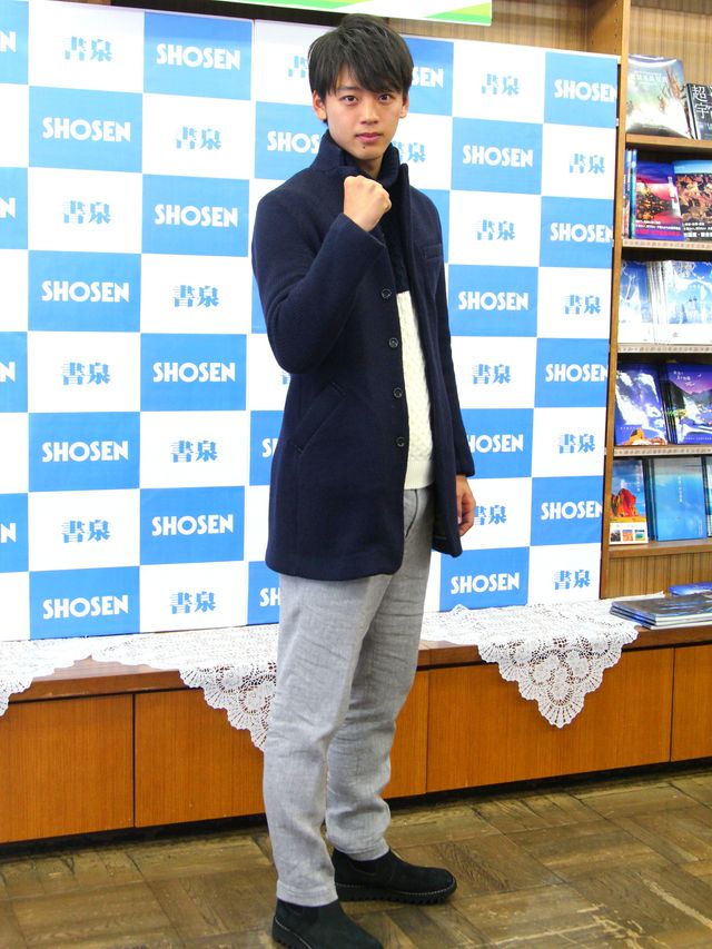 「仮面ライダードライブ」竹内涼真、初カレンダーで上半身ヌードに！　画像ギャラリー（2枚目）