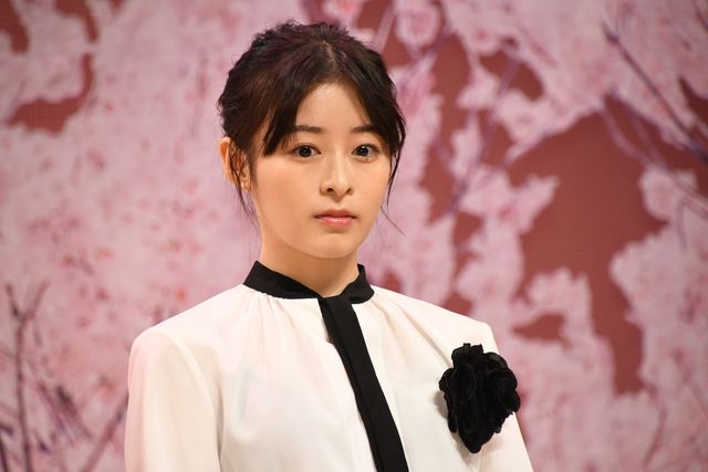 佐藤健、黒コーデで長澤まさみ、森七菜らと登壇！『四月になれば彼女は』完成披露（16枚目）