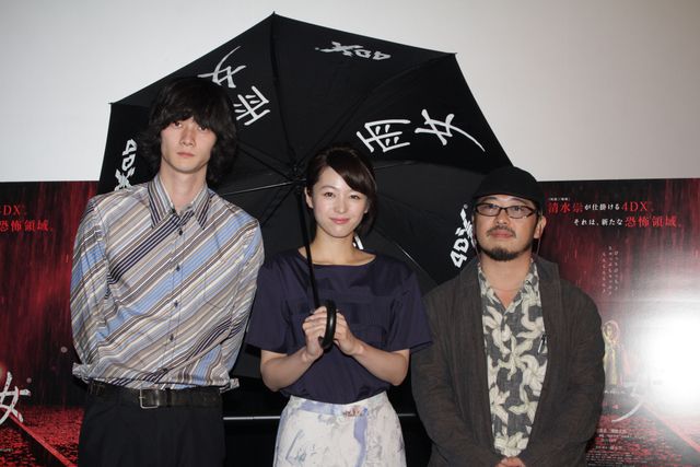 清野菜名、共演者“雨女”を紹介!?フォトギャラリー（3枚目）