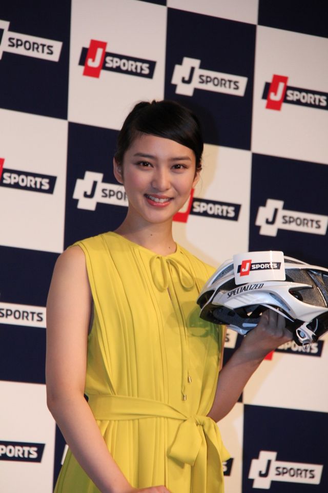 武井咲登壇！「J SPORTS」の新CM発表会フォトギャラリー（8枚目）