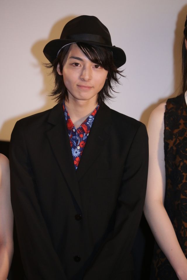 イケメン俳優・高杉真宙がキメポーズ！フォトギャラリー（3枚目）