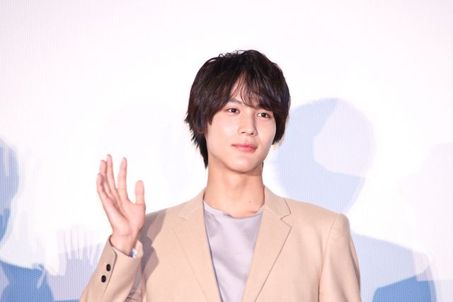 中川大志、笑顔が超絶爽やか!!『ジョゼと虎と魚たち』公開記念舞台あいさつ（18枚目）