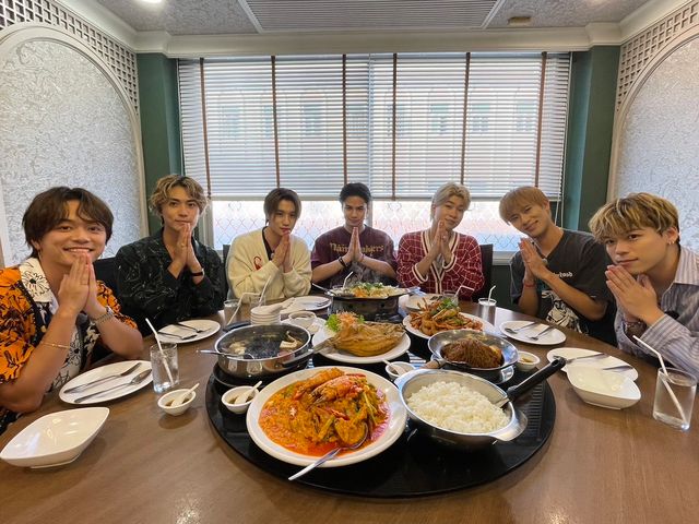 BALLISTIK BOYZ、タイの活動に密着！「BALLI BALLI！BALLISTIK BOYZ」場面写真：フォトギャラリー