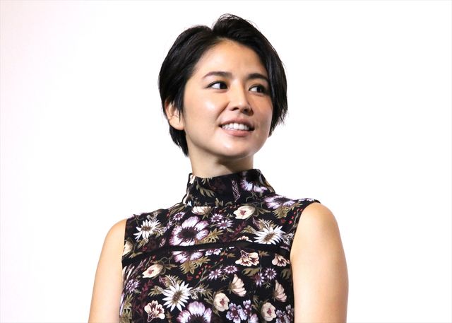 小栗旬、まさかの「楽しかったことほとんどね～なぁ」映画『銀魂』大阪舞台あいさつ（2枚目）