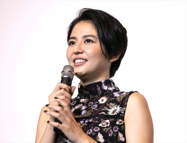 小栗旬、まさかの「楽しかったことほとんどね～なぁ」映画『銀魂』大阪舞台あいさつ（7枚目）