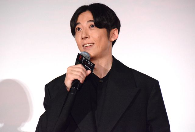 井浦新、私服で予告なしの登場！高橋一生らと『岸辺露伴は動かない　懺悔室』大ヒット御礼舞台挨拶（4枚目）