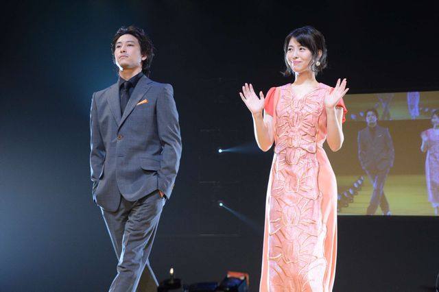 菅田将暉×土屋太鳳がランウェイに！『となりの怪物くん』イベント（26枚目）