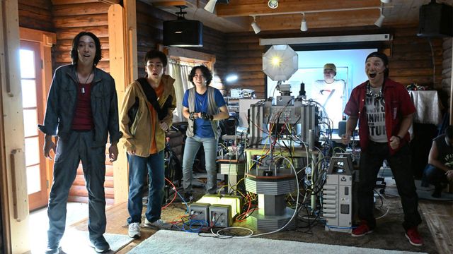 「ウルトラマンオメガ」ゴモラ相手にオメガ＆トライガロン共闘！8月放送回の場面写真（5枚目）