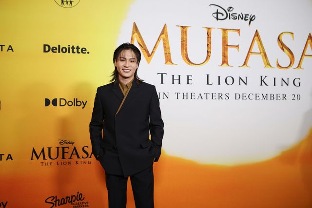 松田元太＆『ライオン・キング：ムファサ』監督と自撮り2S！ワールドプレミアの様子（3枚目）