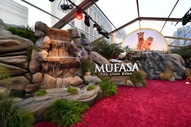 松田元太＆『ライオン・キング：ムファサ』監督と自撮り2S！ワールドプレミアの様子（5枚目）