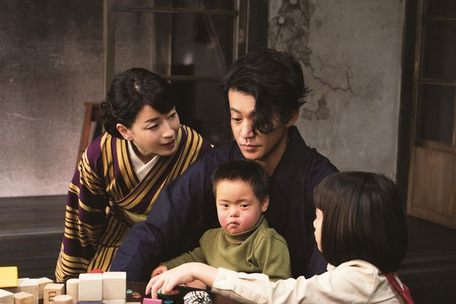 小栗旬の太宰治、藤原竜也の坂口安吾…『人間失格』新場面写真（7枚目）