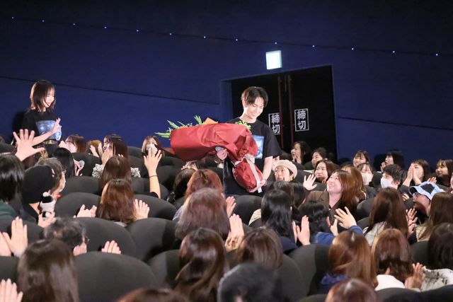 木村拓哉がノーメイク・自前衣装でサプライズ登壇！1日で880キロ移動『教場 Reunion／Requiem』イッキ見上映舞台挨拶（4枚目）