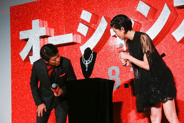 1億5,000万ドルのネックレスに大興奮！映画『オーシャンズ8』の完成披露イベント（7枚目）