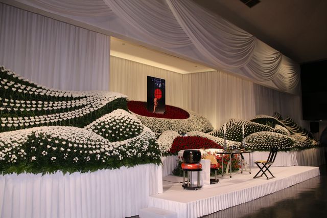 蜷川実花、父・蜷川幸雄さんは「一番尊敬する人」　画像ギャラリー（13枚目）