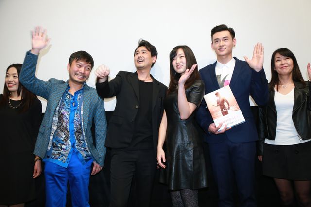 裸体を通じて人間を見つめる鬼才の最新作『ユートピア』が初日！　野村宏伸、佐々木心音も来場！　画像ギャラリー：フォトギャラリー