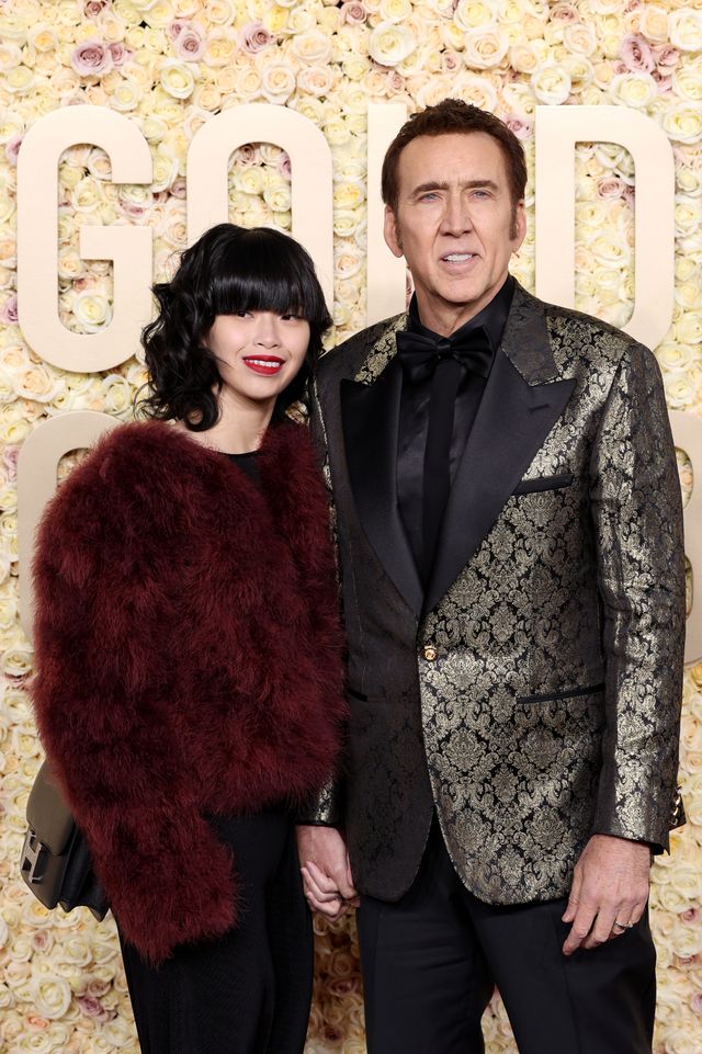 第81回ゴールデン・グローブ賞授賞式でのニコラス・ケイジ＆妻リコ・シバタ（5枚目）