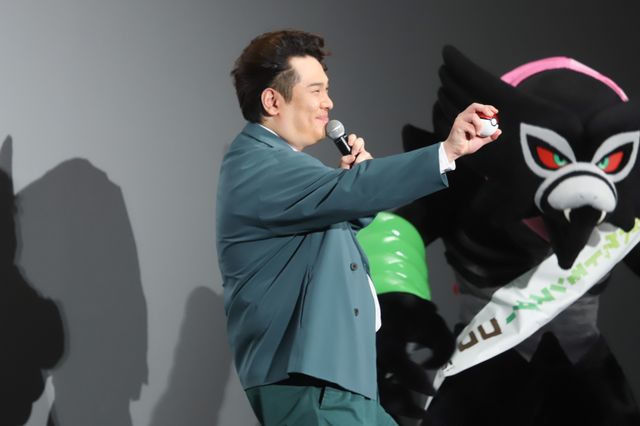 上白石萌歌がピカチュウと笑顔！『劇場版ポケットモンスター　ココ』完成披露試写会（3枚目）