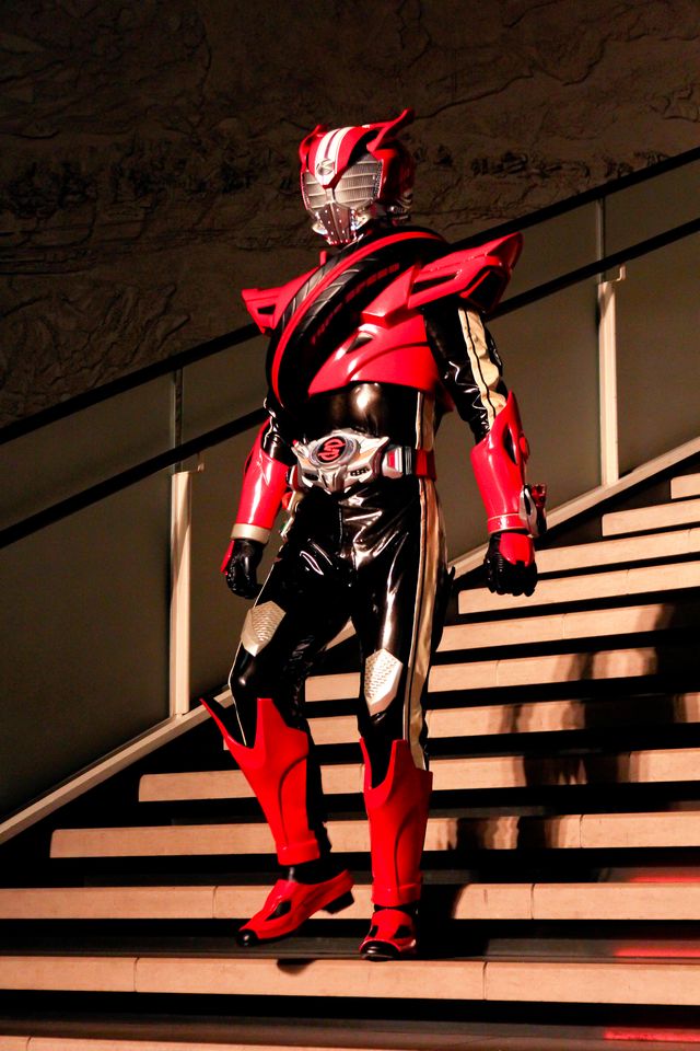 平成仮面ライダーずらり！『平成仮面ライダー20作記念　仮面ライダー平成ジェネレーションズ FOREVER』プレミアイベント（17枚目）