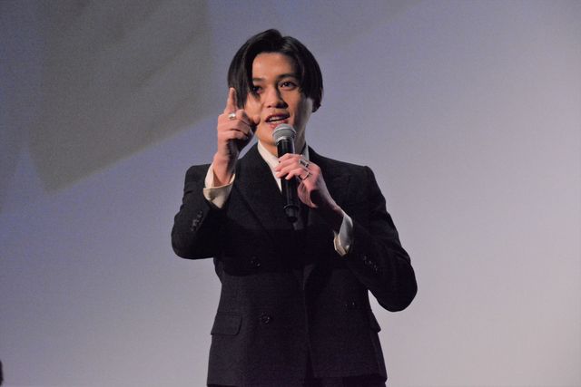 八木勇征の長い脚…！萩原利久と仲良く『美しい彼』ギャラクシー賞受賞記念イベント登壇（9枚目）