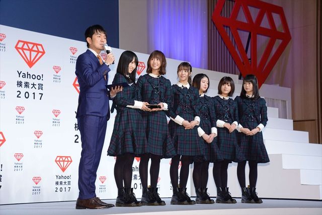 高橋一生がこ～んな笑顔に！「Yahoo!検索大賞 2017」発表会（16枚目）