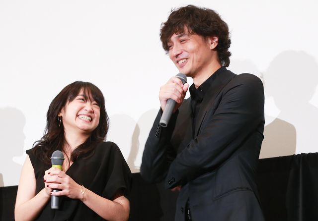 池脇千鶴も吹き出す安藤政信のトーク！『きらきら眼鏡』初日（7枚目）