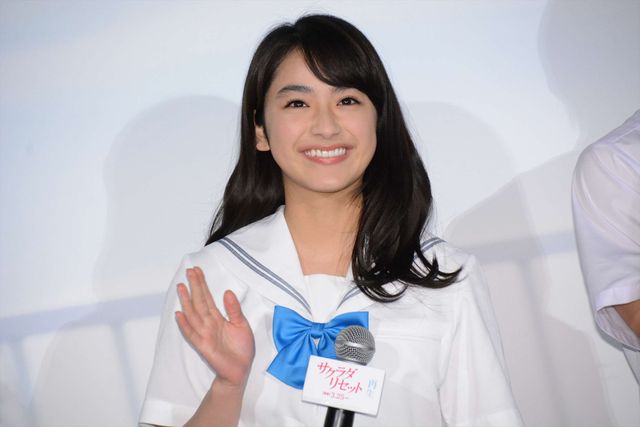 野村周平＆平祐奈らが、観客と自撮り！『サクラダリセット　前篇』完成披露試写会フォトギャラリー（11枚目）