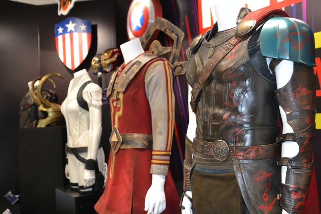 これがナターシャのホワイトスーツ！「マーベル・オールスターズ」展示品（13枚目）