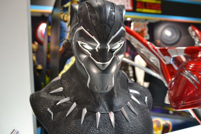 これがナターシャのホワイトスーツ！「マーベル・オールスターズ」展示品（23枚目）