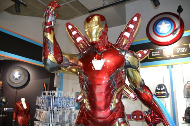 これがナターシャのホワイトスーツ！「マーベル・オールスターズ」展示品（26枚目）