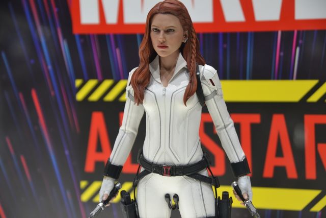 これがナターシャのホワイトスーツ！「マーベル・オールスターズ」展示品（27枚目）