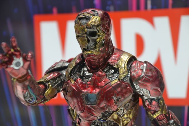 これがナターシャのホワイトスーツ！「マーベル・オールスターズ」展示品（29枚目）