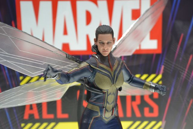 これがナターシャのホワイトスーツ！「マーベル・オールスターズ」展示品（32枚目）