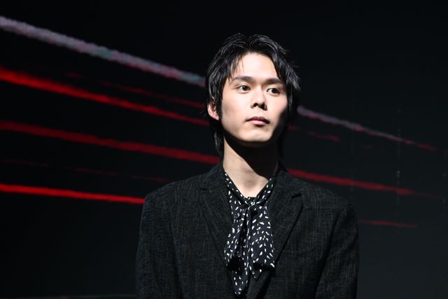 のん、キュートなファッションで魅了！草なぎ剛主演『新幹線大爆破』発車記念イベント（6枚目）