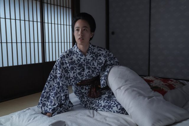 【画像7枚】朝ドラ「ブラッサム」珠（石橋静河）は清治（渡部篤郎）に従って…第8回場面写真（7枚目）
