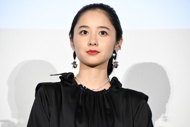 佐藤勝利＆高橋海人、距離が近い！映画『ブラック校則』完成披露舞台あいさつ（4枚目）