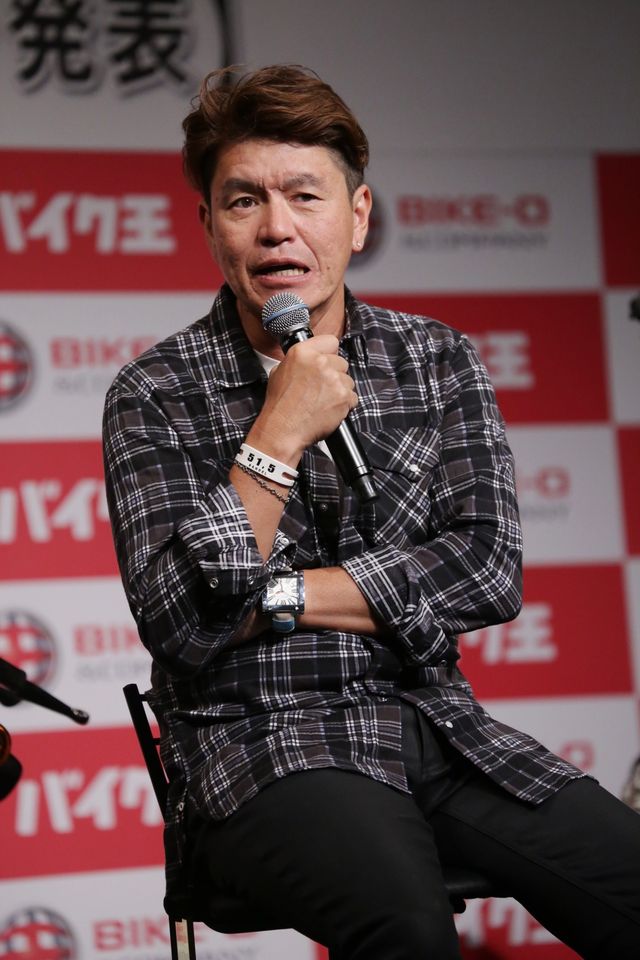ヒロミ、ヘルメットを脇に今後を語る！フォトギャラリー（3枚目）