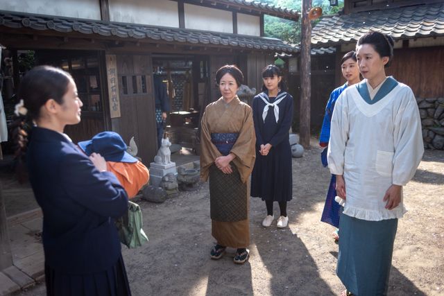 ど迫力の黒井雪子（瀧内公美）…朝ドラ「あんぱん」第21回（4枚目）