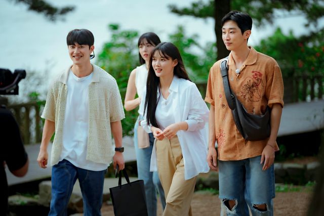 韓国の人気俳優たちの素顔！「青春MT～Re：メンバーアゲイン～」より（2枚目）