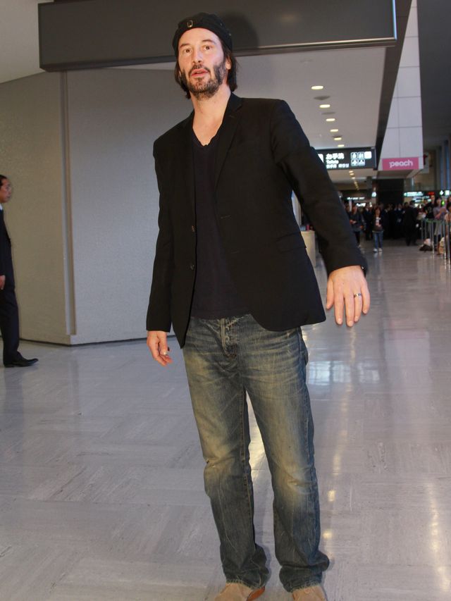 激太り報道があったキアヌ・リーヴス、やせた体型に元通り!!　成田空港には500人のファンがお出迎え!!　画像ギャラリー（5枚目）