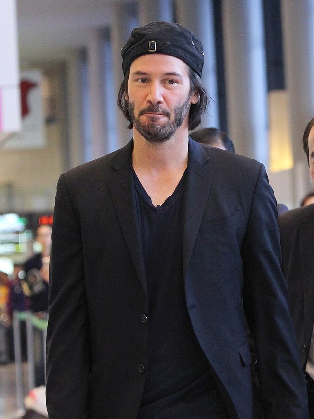 激太り報道があったキアヌ・リーヴス、やせた体型に元通り!!　成田空港には500人のファンがお出迎え!!　画像ギャラリー（9枚目）
