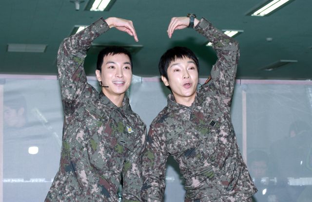 SUPER JUNIORイトゥク、超新星ユナク　軍創作ミュージカル「The Promise」の練習現場公開＜韓国JPICTURES＞（2枚目）