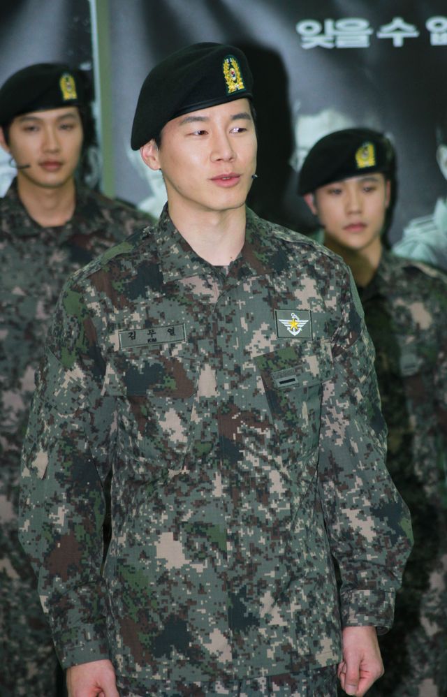 SUPER JUNIORイトゥク、超新星ユナク　軍創作ミュージカル「The Promise」の練習現場公開＜韓国JPICTURES＞（9枚目）