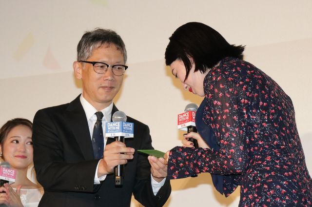 三吉彩花ら『ダンスウィズミー』キャストがポーズ！（11枚目）