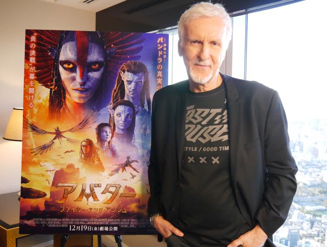 来日してインタビューに応じたジェームズ・キャメロン監督