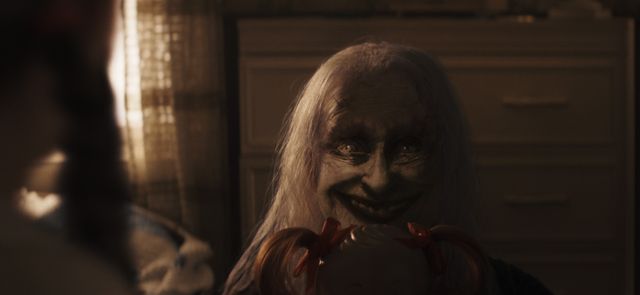 画像は新作映画『死霊館　最後の儀式』より