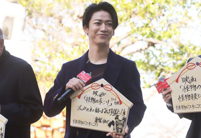 亀梨和也、菜々緒、三池崇史監督が餅つきに挑戦！『怪物の木こり』大ヒット祈願イベント（2枚目）