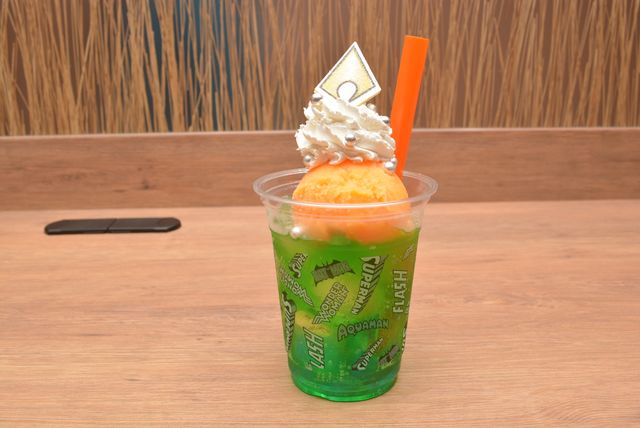 これがスーパーマンバーガーだ！東京コミコンDCカフェメニュー（5枚目）